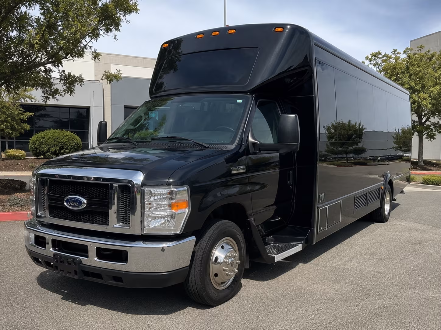 Washington Private Event Transportation party bus exterior