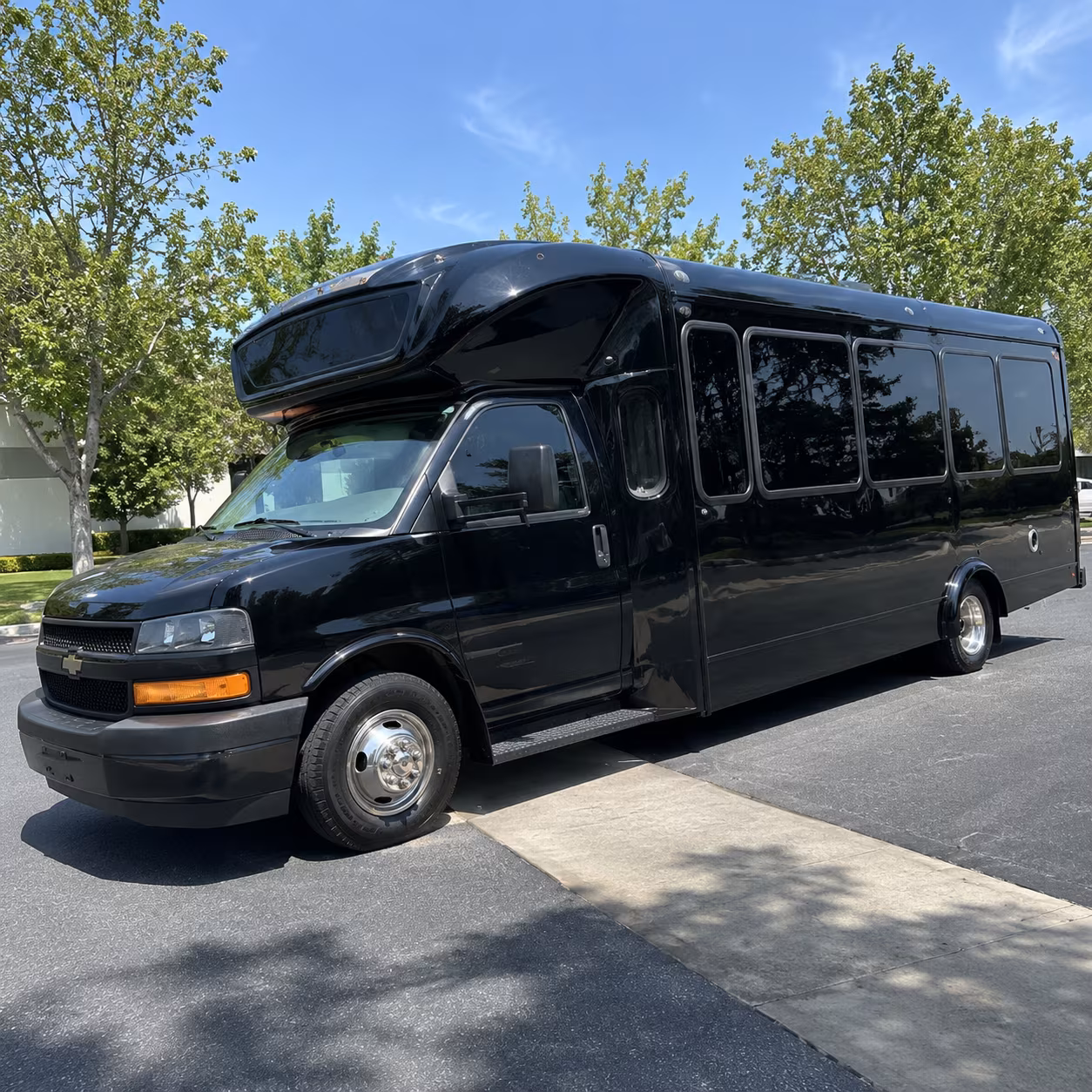Washington Winery Tour & Pub Crawl Transportation party bus exterior